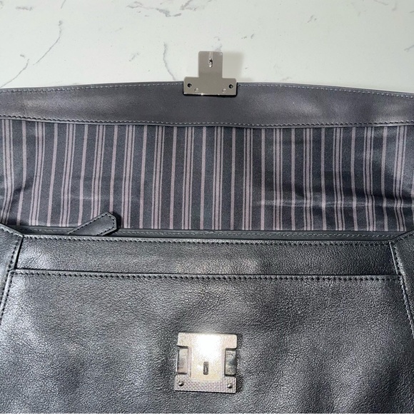 Tumi Portfolio Holder - Picture 3 of 3